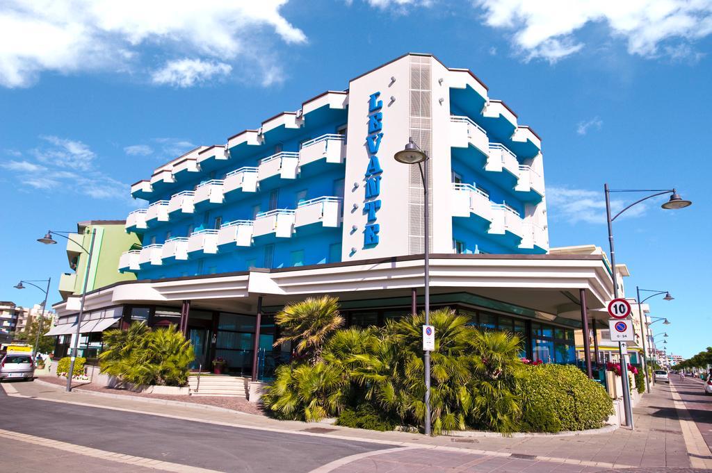 Levante Hotel 4*